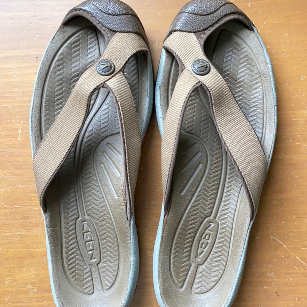 Keen Sandals  Flip Flops 10.5 Men’s